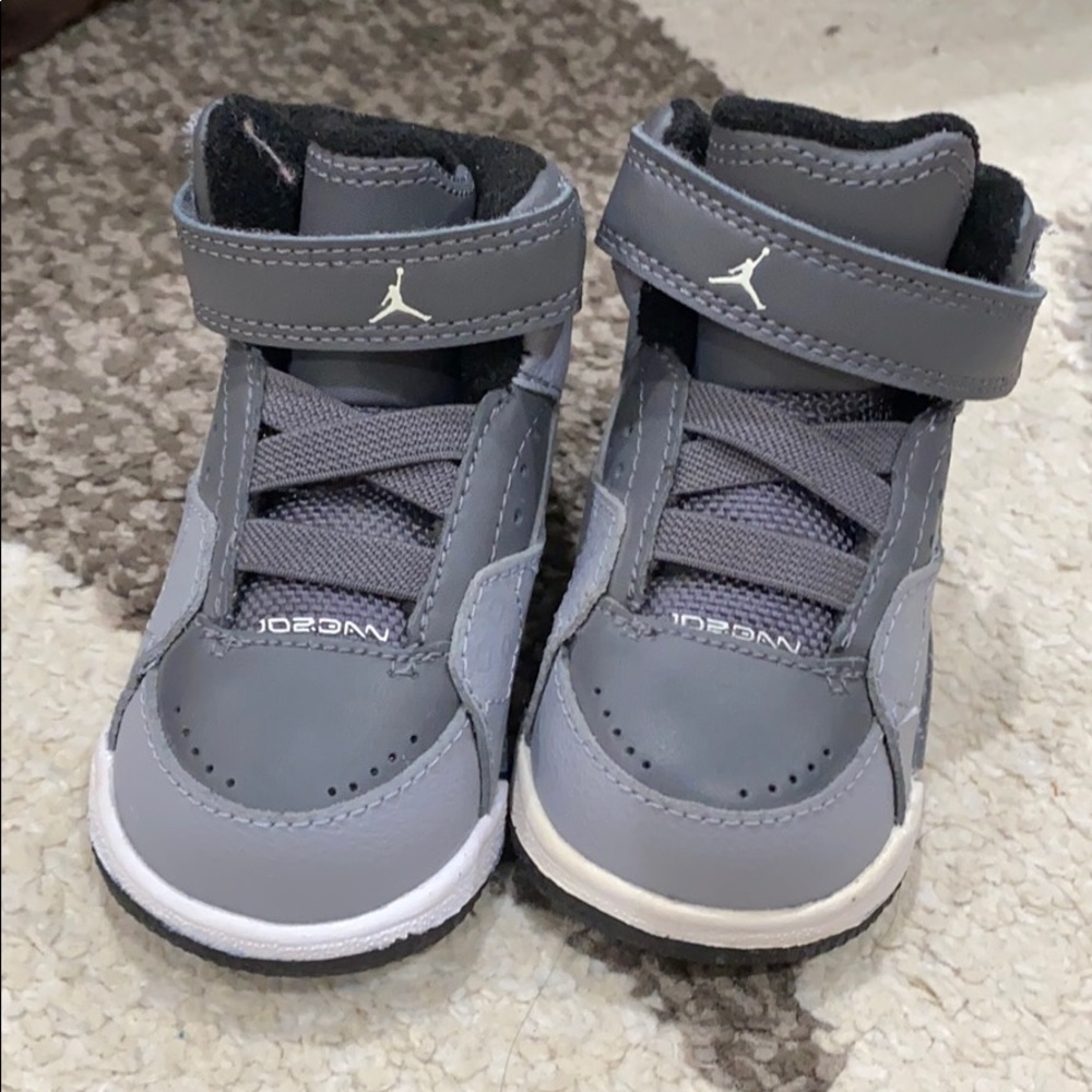 Baby Jordan’s size 4